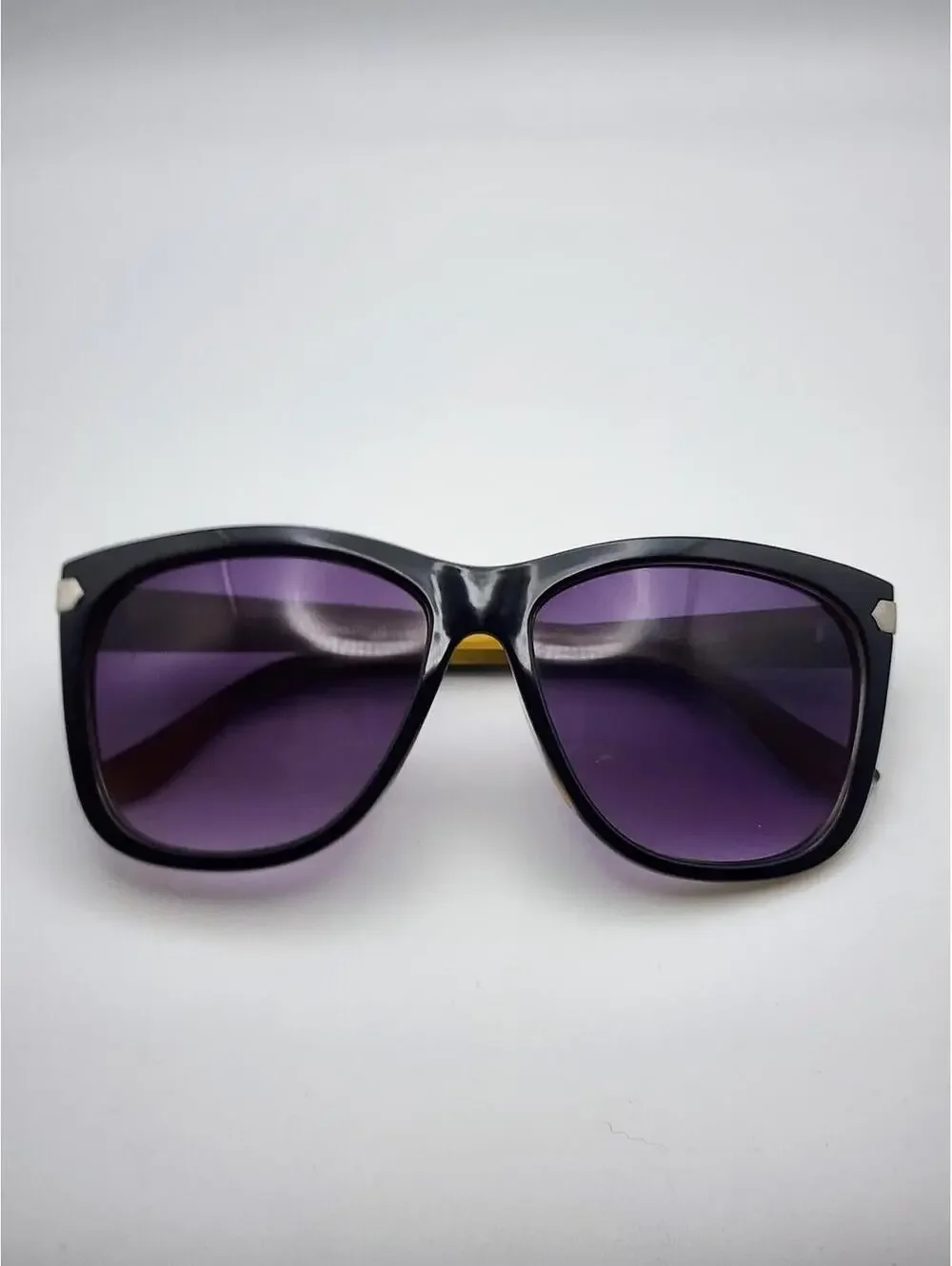 Stradivarius Classic Black Frame Sunglasses with Purple Gradient Lenses